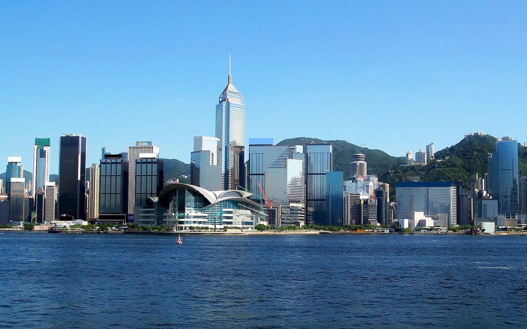 Advantages of Hong Kong as a Trans-shipment Hub for South China Manufacturers