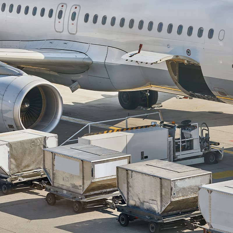 Toronto-top-image air freight loading